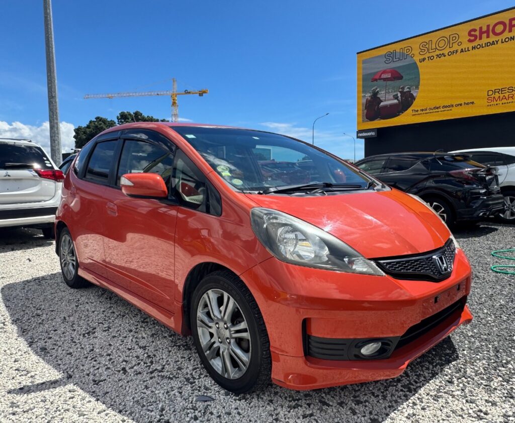 front side view of 2011 Honda Fit RS
