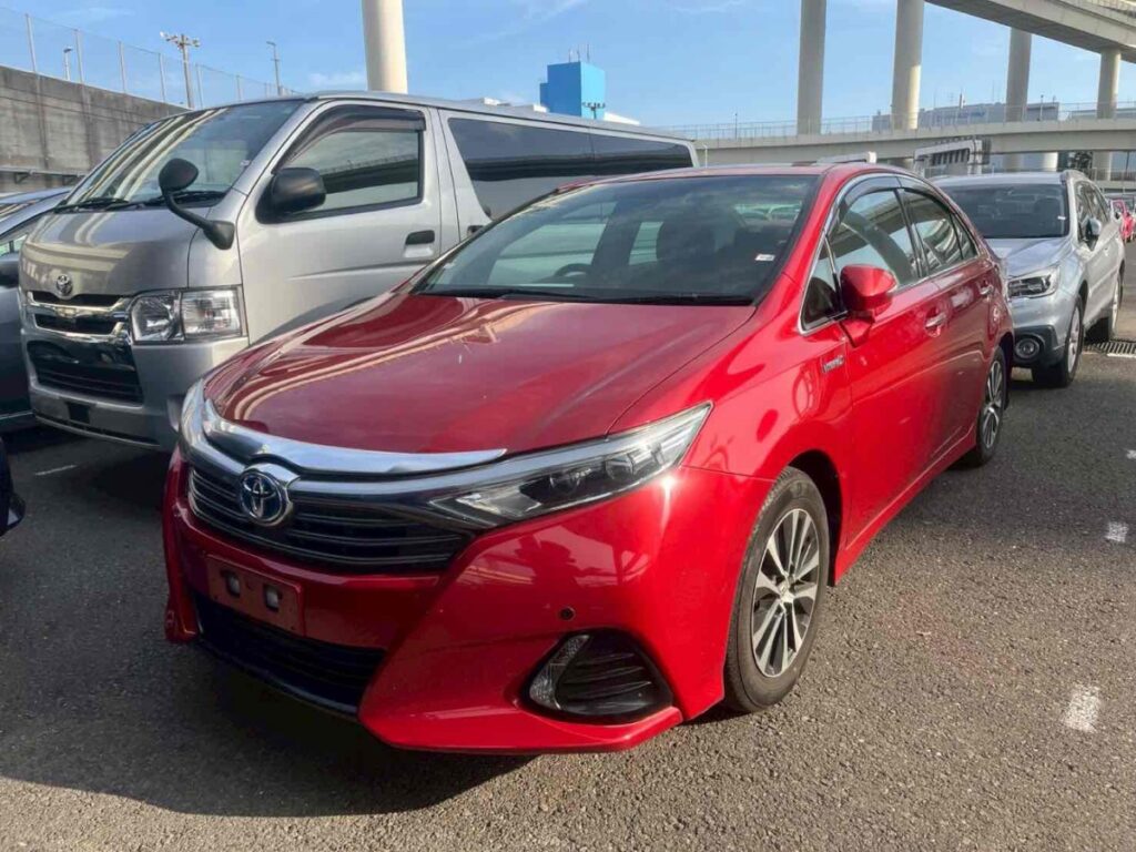 front side view of 2014 Toyota Sai S