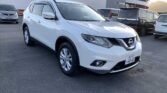 side view of 2015 Nissan X-Trail 20X