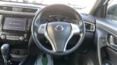 steering wheel view of 2015 Nissan X-Trail 20X