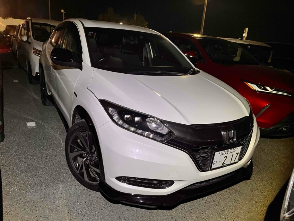 front side view of 2017 Honda Vezel