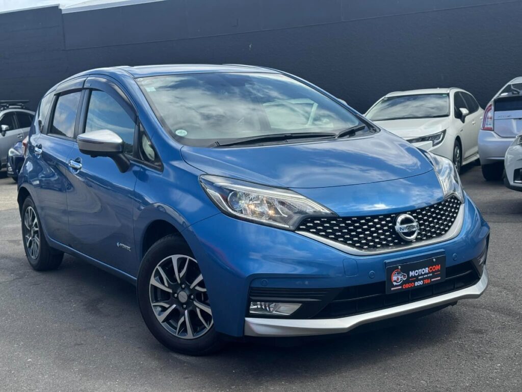 front side view of 2017 Nissan Note