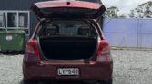 open trunk view of 2006 Toyota Vitz