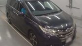 front side view of 2013 Honda Odyssey
