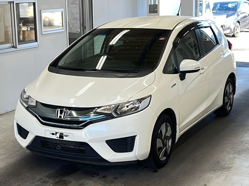 front side view of 2014 Honda Fit