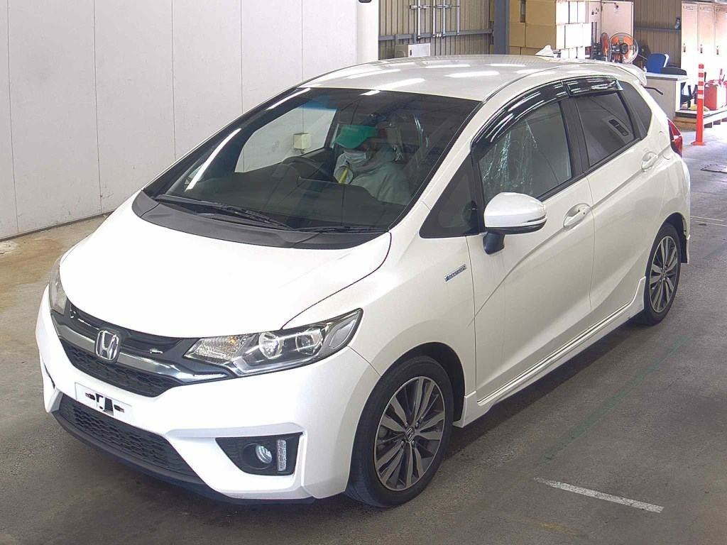 front side view of 2014 Honda Fit