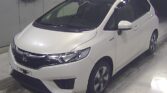 side view of 2016 Honda Fit