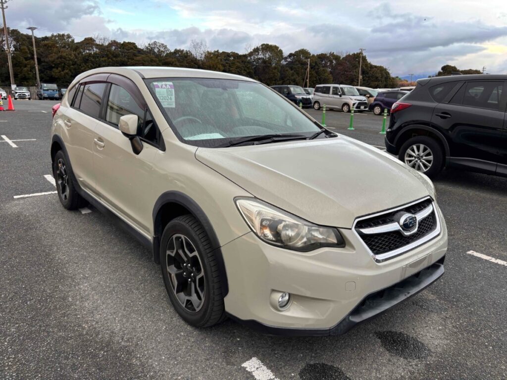 side view of 2014 Subaru XV