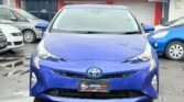 front view of 2016 Toyota Prius