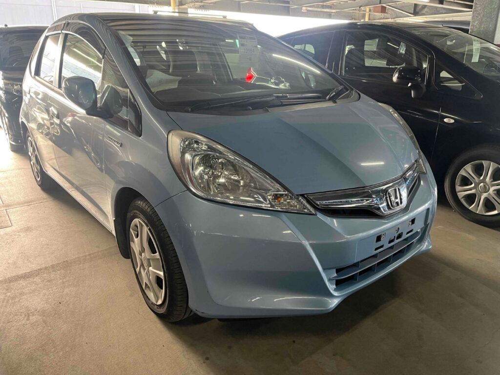 front side view of 2013 Honda Fit