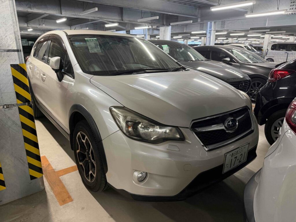 side view of 2013 Subaru XV