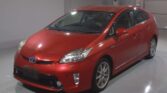 side view of 2013 Toyota Prius
