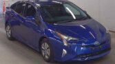 front side view of 2016 Toyota Prius