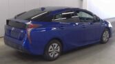 full side view of 2016 Toyota Prius