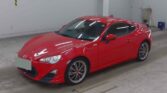 full side view of 2014 Toyota 86