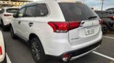 back side view of 2017 Mitsubishi Outlander