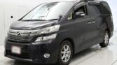 front side view of 2014 Toyota Vellfire