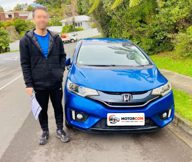 MotorCom_Happy_Customer_60