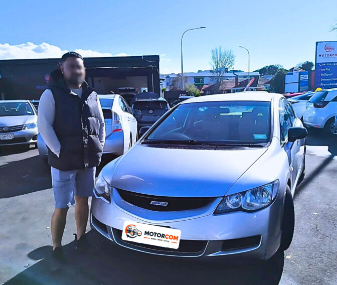 MotorCom_Happy_Customer_74